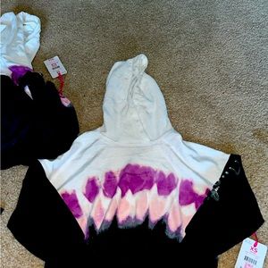 Adorable Velour Girls Size XS CROPPED HOODIE From Justice. NWT